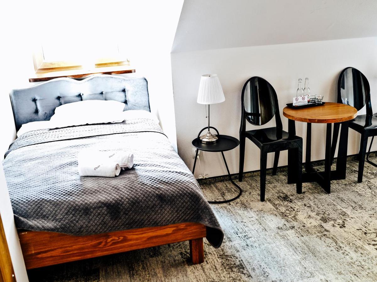 Bed and Breakfast Dwor Karwacz Пшасныш Экстерьер фото