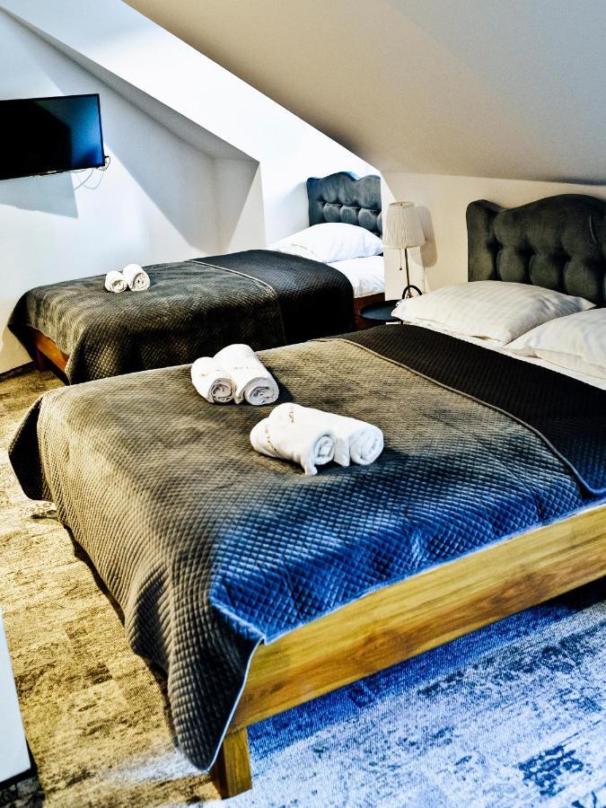 Bed and Breakfast Dwor Karwacz Пшасныш Экстерьер фото