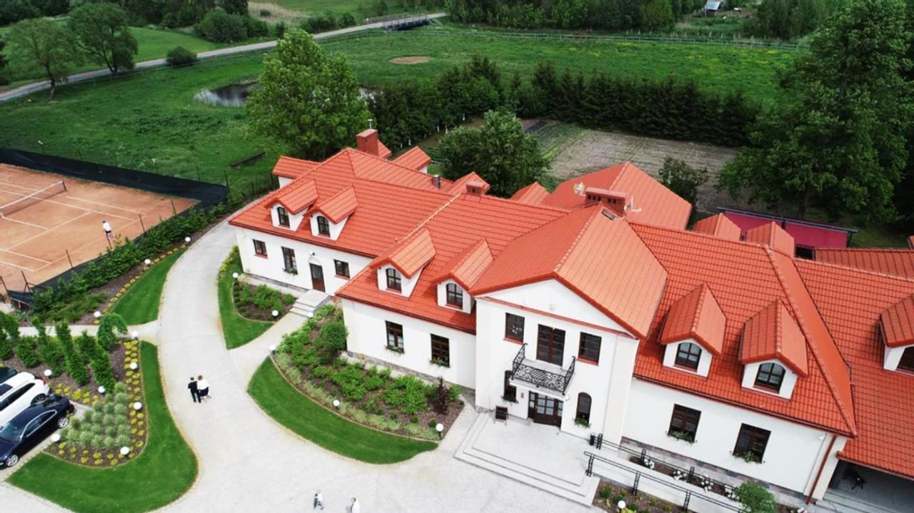 Bed and Breakfast Dwor Karwacz Пшасныш Экстерьер фото
