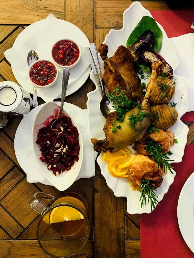 Bed and Breakfast Dwor Karwacz Пшасныш Экстерьер фото