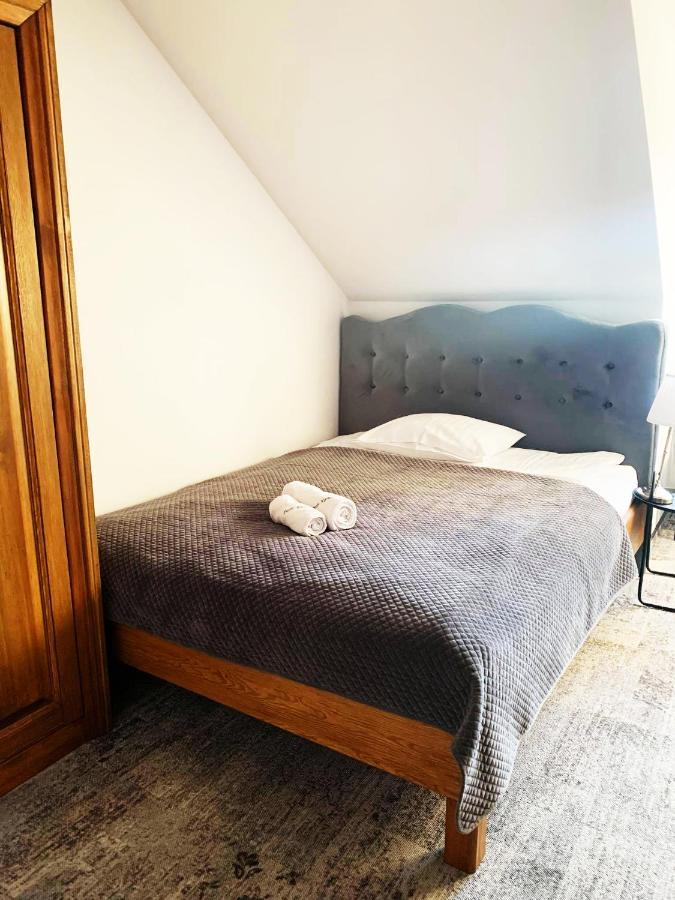 Bed and Breakfast Dwor Karwacz Пшасныш Экстерьер фото